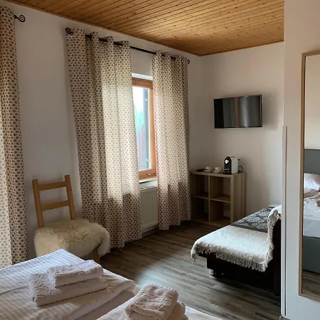 Pensión & Waldkrieber Presseggersee