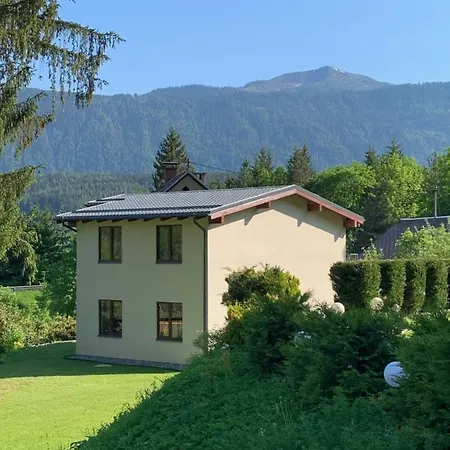 Pensión & Waldkrieber Presseggersee