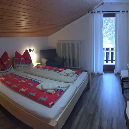 & Waldkrieber بريسيغ