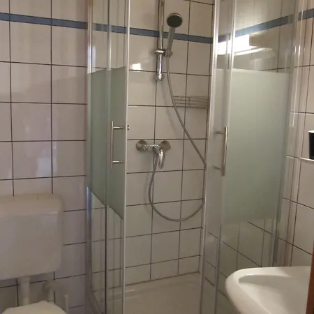 & Waldkrieber 3*