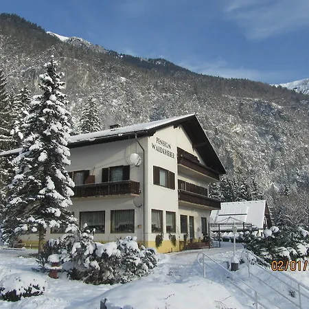 & Waldkrieber Konukevi