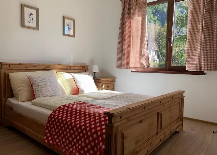 & Waldkrieber בית הארחה 3*