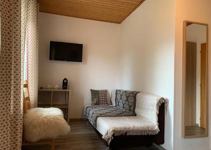 & Waldkrieber בית הארחה