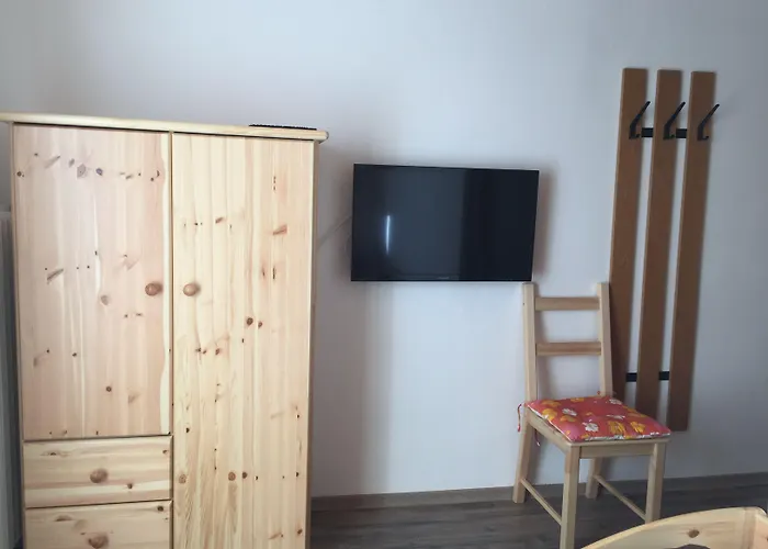 & Waldkrieber 3* פרסגרזי