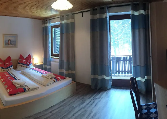 & Waldkrieber פרסגרזי