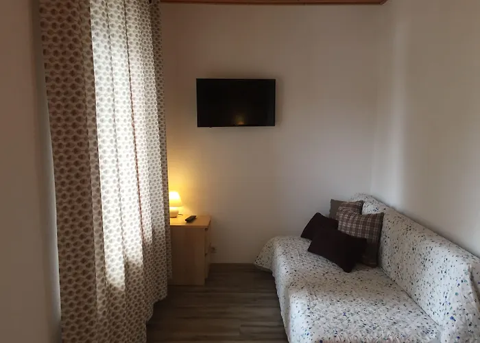 בית הארחה & Waldkrieber 3*