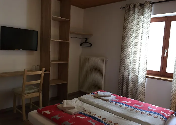 & Waldkrieber 3* פרסגרזי