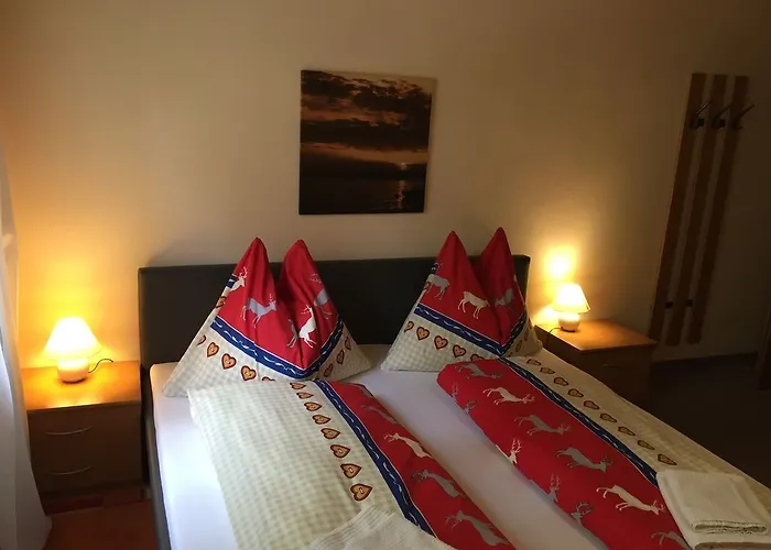 & Waldkrieber 3* פרסגרזי