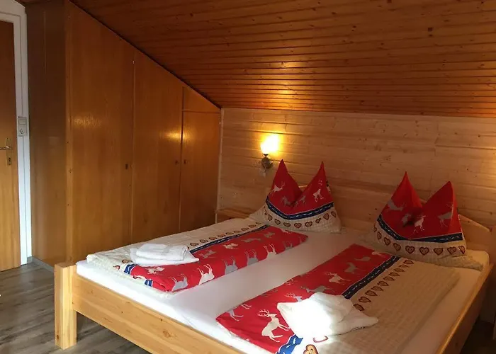 & Waldkrieber בית הארחה